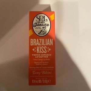 Sol de Janiero lip butter